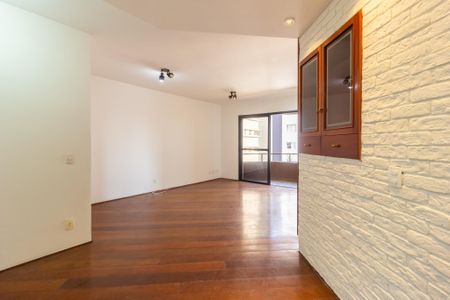 Apartamento à venda com 68m², 1 quarto e 1 vagaSala