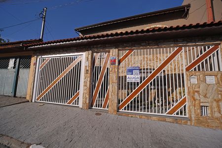 Casa para alugar com 110m², 3 quartos e 2 vagasFachada