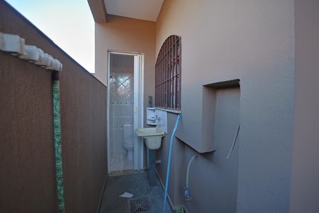 Casa para alugar com 110m², 3 quartos e 2 vagasLavabo