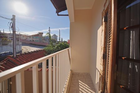 Casa para alugar com 110m², 3 quartos e 2 vagasVaranda