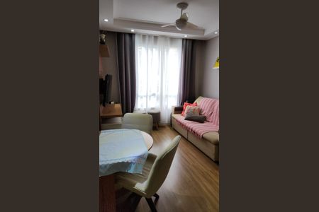 Apartamento à venda com 43m², 2 quartos e 1 vaga Apartamento à venda com 43m², 2 quartos e 1 vagaSala