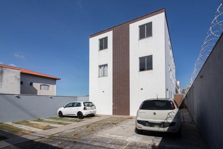 Apartamento à venda com 110m², 3 quartos e 1 vaga Apartamento à venda com 110m², 3 quartos e 1 vagaFachada