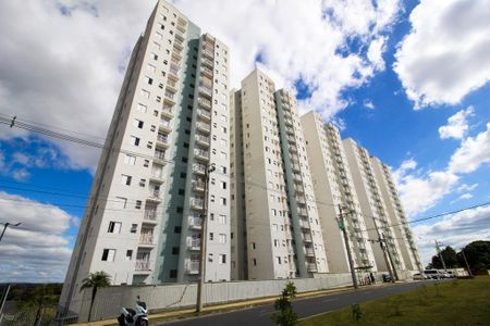 Apartamento para alugar com 47m², 2 quartos e 2 vagasFachada e portaria
