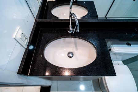 Apartamento para alugar com 47m², 2 quartos e 2 vagasBanheiro