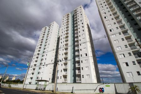 Apartamento para alugar com 47m², 2 quartos e 2 vagasFachada e portaria