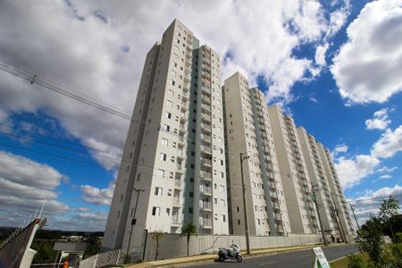 Apartamento para alugar com 47m², 2 quartos e 2 vagasFachada e portaria