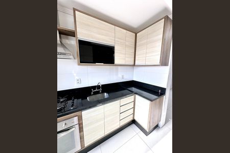 Apartamento à venda com 52m², 2 quartos e 1 vagaCozinha