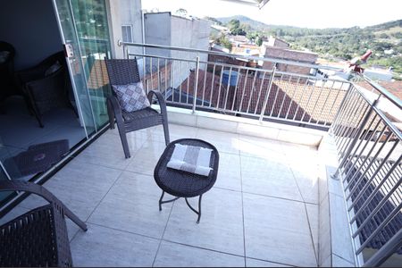 Casa à venda com 4 quartos, 360m² em Residencial Vale dos Sonhos, Goiânia