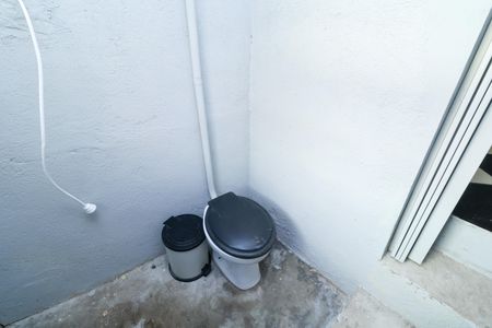 Banheiro de kitnet/studio para alugar com 1 quarto, 20m² em Vila Alto de Santo Andre, Santo André