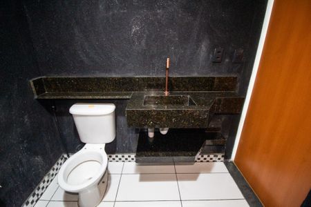 Apartamento para alugar com 70m², 2 quartos e 1 vaga Apartamento para alugar com 70m², 2 quartos e 1 vagaBanheiro