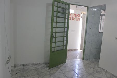 Casa para alugar com 70m², 2 quartos e 1 vagaSala 