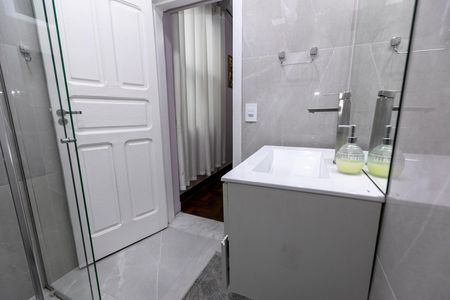 Casa para alugar com 270m², 4 quartos e 1 vaga Casa para alugar com 270m², 4 quartos e 1 vagaBANHEIRO QUARTO Nº 2 - SUITE