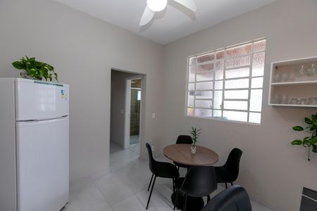 Casa para alugar com 270m², 4 quartos e 1 vaga Casa para alugar com 270m², 4 quartos e 1 vagaCOZINHA E SALA DE JANTAR