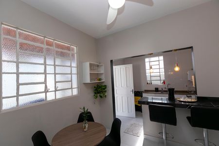 Casa para alugar com 270m², 4 quartos e 1 vaga Casa para alugar com 270m², 4 quartos e 1 vagaCOZINHA E SALA DE JANTAR