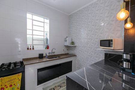 Casa para alugar com 270m², 4 quartos e 1 vaga Casa para alugar com 270m², 4 quartos e 1 vagaCOZINHA E SALA DE JANTAR