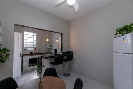 Casa para alugar com 270m², 4 quartos e 1 vaga Casa para alugar com 270m², 4 quartos e 1 vagaCOZINHA E SALA DE JANTAR
