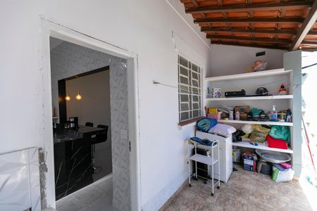Casa para alugar com 270m², 4 quartos e 1 vaga Casa para alugar com 270m², 4 quartos e 1 vagaÁREA DE SERVIÇO