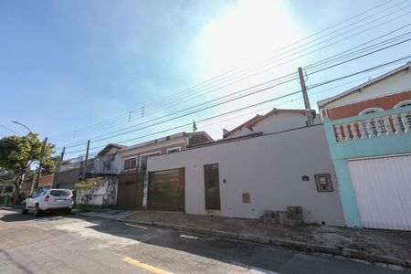 Casa para alugar com 270m², 4 quartos e 1 vaga Casa para alugar com 270m², 4 quartos e 1 vagaFACHADA DO IMÓVEL