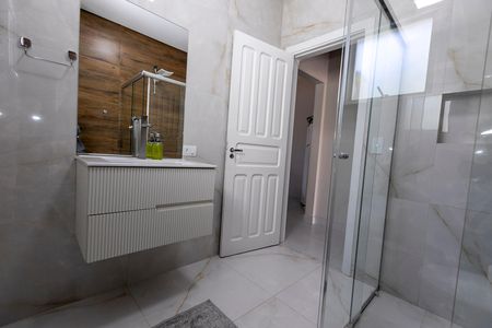Casa para alugar com 270m², 4 quartos e 1 vaga Casa para alugar com 270m², 4 quartos e 1 vagaBANHEIRO SOCIAL