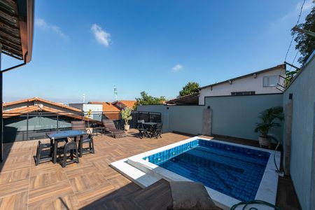 Casa para alugar com 270m², 4 quartos e 1 vaga Casa para alugar com 270m², 4 quartos e 1 vagaÁREA DE LAZER