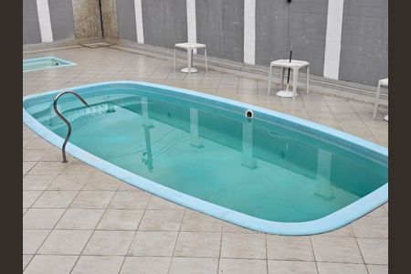 Apartamento para alugar com 40m², 2 quartos e 1 vaga Apartamento para alugar com 40m², 2 quartos e 1 vagaPiscina