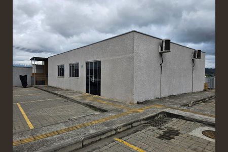 Apartamento para alugar com 40m², 2 quartos e 1 vaga Apartamento para alugar com 40m², 2 quartos e 1 vagaÁrea comum - Salão de festas