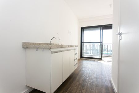 Cozinha de kitnet/studio para alugar com 1 quarto, 23m² em Vila Esperança, São Paulo