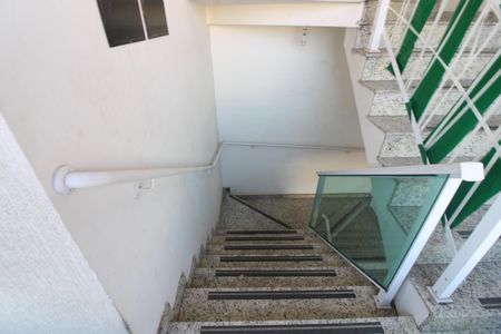 Apartamento para alugar com 36m², 2 quartos e sem vagaescada