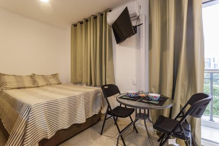 Studio à venda com 27m², 1 quarto e sem vaga Studio à venda com 27m², 1 quarto e sem vagaStudio