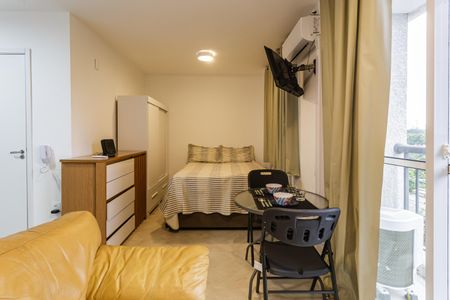 Studio à venda com 27m², 1 quarto e sem vaga Studio à venda com 27m², 1 quarto e sem vagaStudio