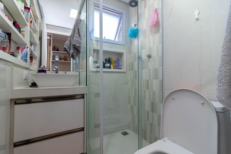Apartamento à venda com 66m², 3 quartos e 2 vagasBanheiro da Suíte