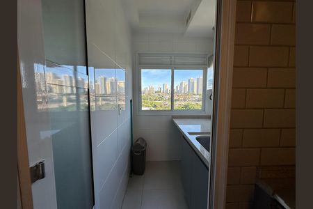 Apartamento para alugar com 76m², 2 quartos e 2 vagas Apartamento para alugar com 76m², 2 quartos e 2 vagasCozinha e Área de Serviço