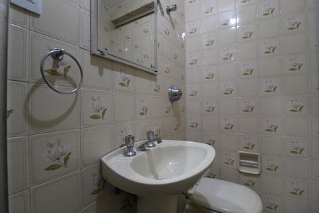 Apartamento para alugar com 70m², 2 quartos e 2 vagasBanheiro Social
