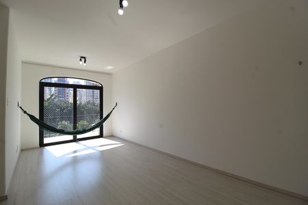 Sala de apartamento para alugar com 2 quartos, 70m² em Vila Olímpia, São Paulo