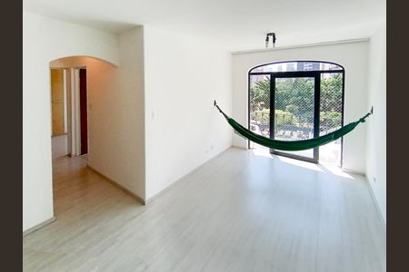 Apartamento para alugar com 2 quartos, 70m² em Vila Olímpia, São Paulo