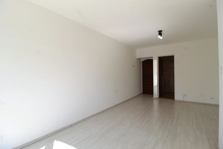 Sala de apartamento para alugar com 2 quartos, 70m² em Vila Olímpia, São Paulo