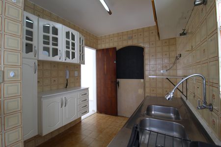 Apartamento para alugar com 70m², 2 quartos e 2 vagasCozinha
