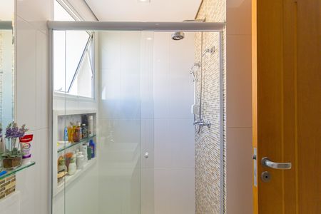 Apartamento à venda com 166m², 3 quartos e 3 vagas Apartamento à venda com 166m², 3 quartos e 3 vagasBanheiro - Suíte