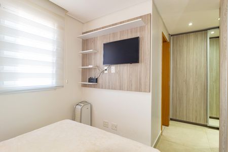 Apartamento à venda com 166m², 3 quartos e 3 vagas Apartamento à venda com 166m², 3 quartos e 3 vagasSuíte