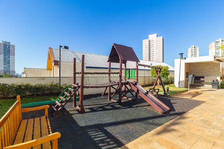 Apartamento à venda com 166m², 3 quartos e 3 vagas Apartamento à venda com 166m², 3 quartos e 3 vagasPlayground