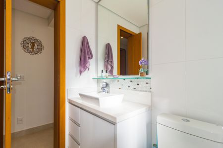 Apartamento à venda com 166m², 3 quartos e 3 vagas Apartamento à venda com 166m², 3 quartos e 3 vagasBanheiro - Social