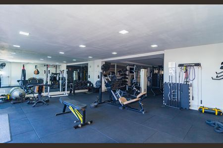 Apartamento à venda com 166m², 3 quartos e 3 vagas Apartamento à venda com 166m², 3 quartos e 3 vagasAcademia