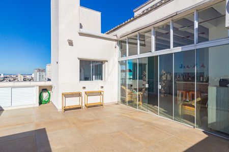 Apartamento à venda com 166m², 3 quartos e 3 vagas Apartamento à venda com 166m², 3 quartos e 3 vagasCobertura (Apto)