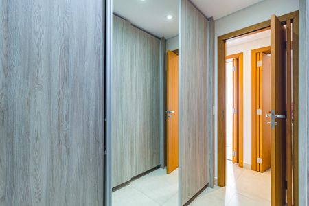 Apartamento à venda com 166m², 3 quartos e 3 vagas Apartamento à venda com 166m², 3 quartos e 3 vagasCloset - Suíte