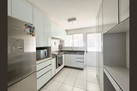 Cozinha de apartamento à venda com 3 quartos, 103m² em Vila Primavera, São Paulo