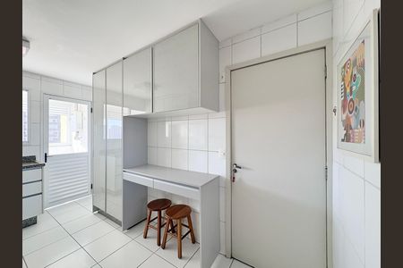Cozinha de apartamento à venda com 3 quartos, 103m² em Vila Primavera, São Paulo