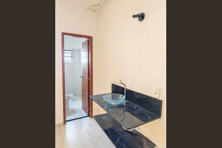 Banheiro de kitnet/studio para alugar com 1 quarto, 48m² em Vila Guilherme, São Paulo