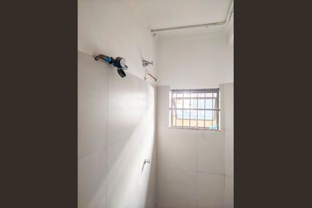 Banheiro de kitnet/studio para alugar com 1 quarto, 48m² em Vila Guilherme, São Paulo