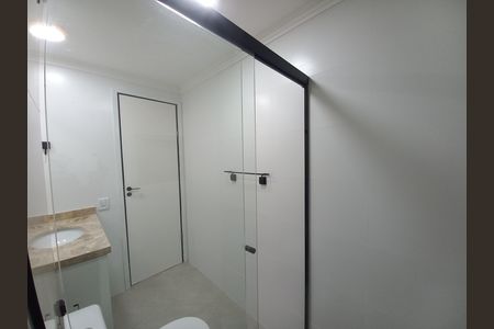 Studio para alugar com 32m², 1 quarto e 1 vaga Studio para alugar com 32m², 1 quarto e 1 vagaBanheiro