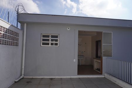 Casa para alugar com 110m², 4 quartos e sem vagaÁrea externa